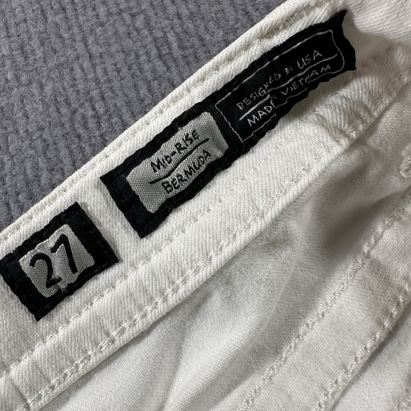 Miss Me Boyfriend Shorts Womens 27  White Mid Rise Denim Bermuda Shorts‎ - Picture 3 of 10